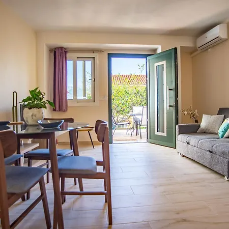 Casa Giardino * ארגוסטולי